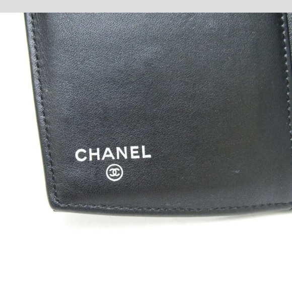 Chanel Black Patent CC Logo Flap Wallet - Picture 6 of 9